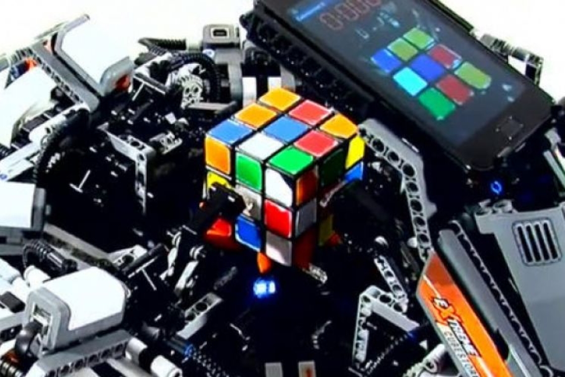 OMONDO TECHNOLOGIE - Intelligence artificielle : une IA pulvérise le record humain de résolution du Rubik's Cube